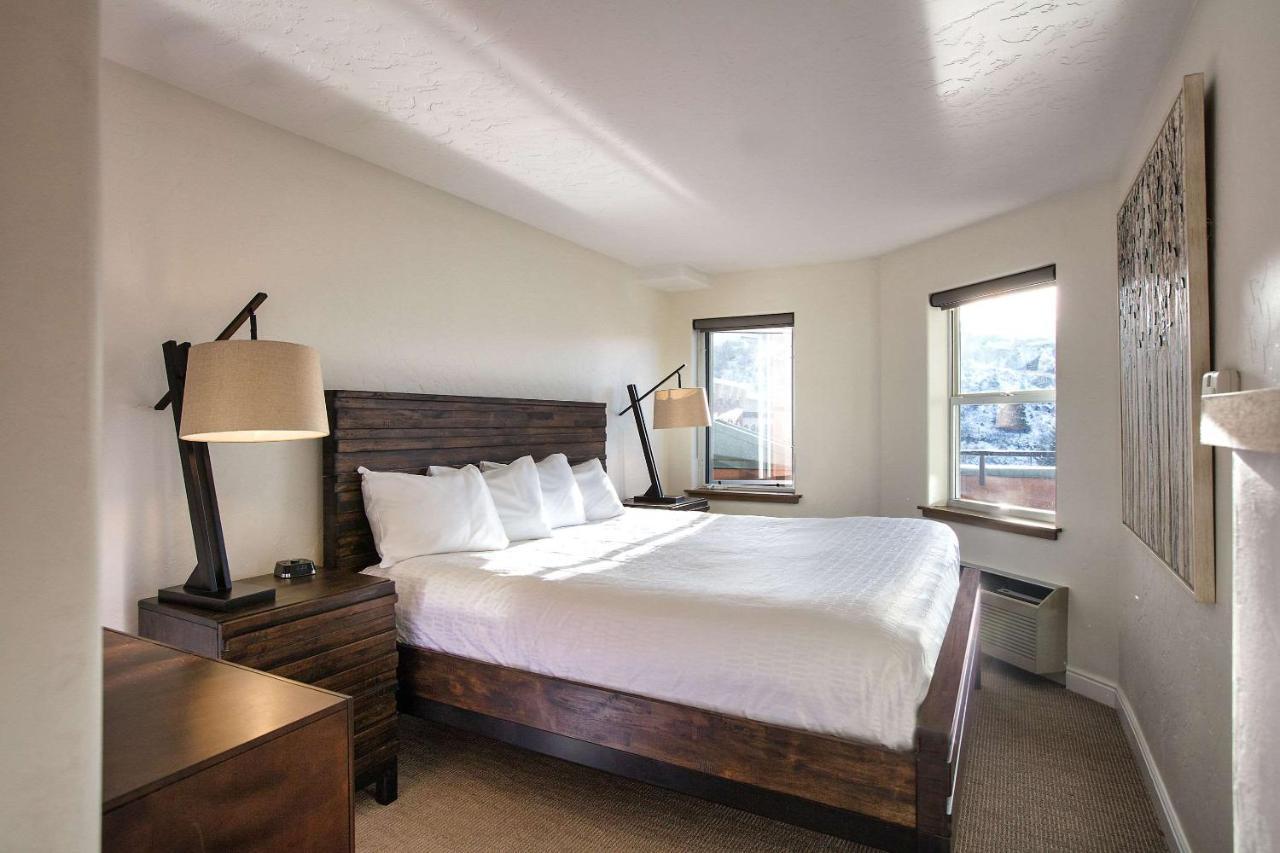 The Inn At Riverwalk Edwards Exterior photo